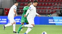 قدامى المنتخب يكررون الفوز على السعودية ويتأهلون إلى ا...