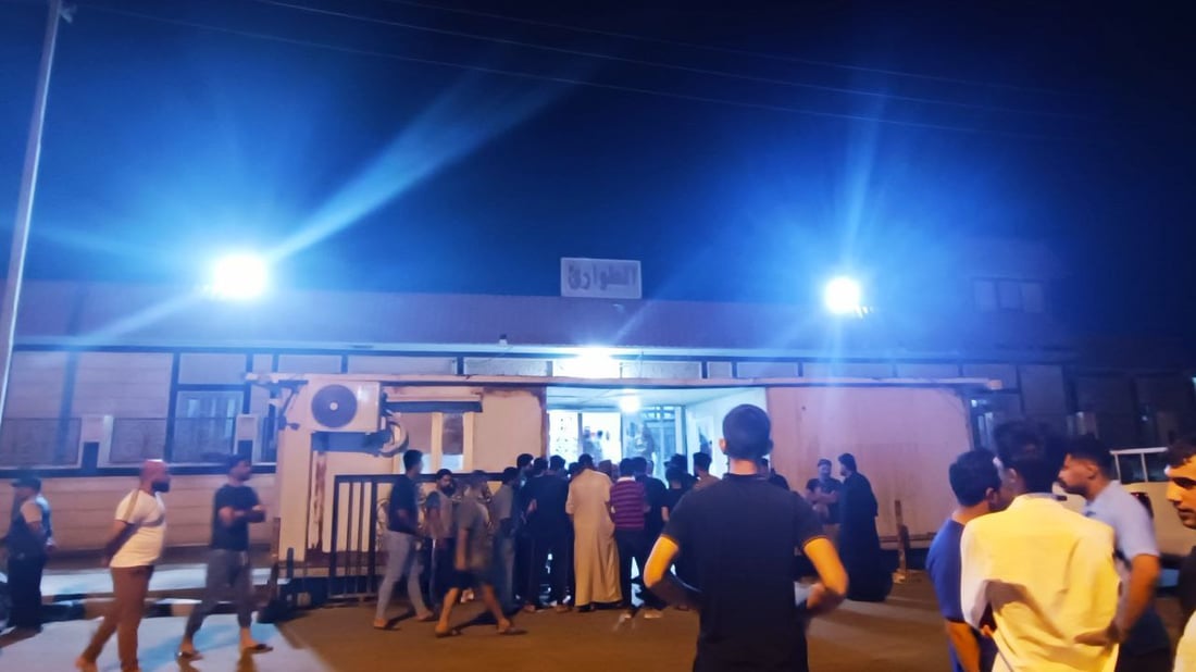 صور من أمام المستشفى.. نكبة تحلّ بعائلة في الفاو والتحقيقات تشير إلى مولدة كهرباء