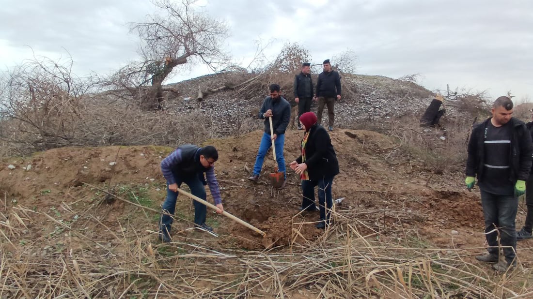 غابات قرة بك تعود مجدداً.. حرق شواطئ الزاب يواجه بحملة تشجير (صور)