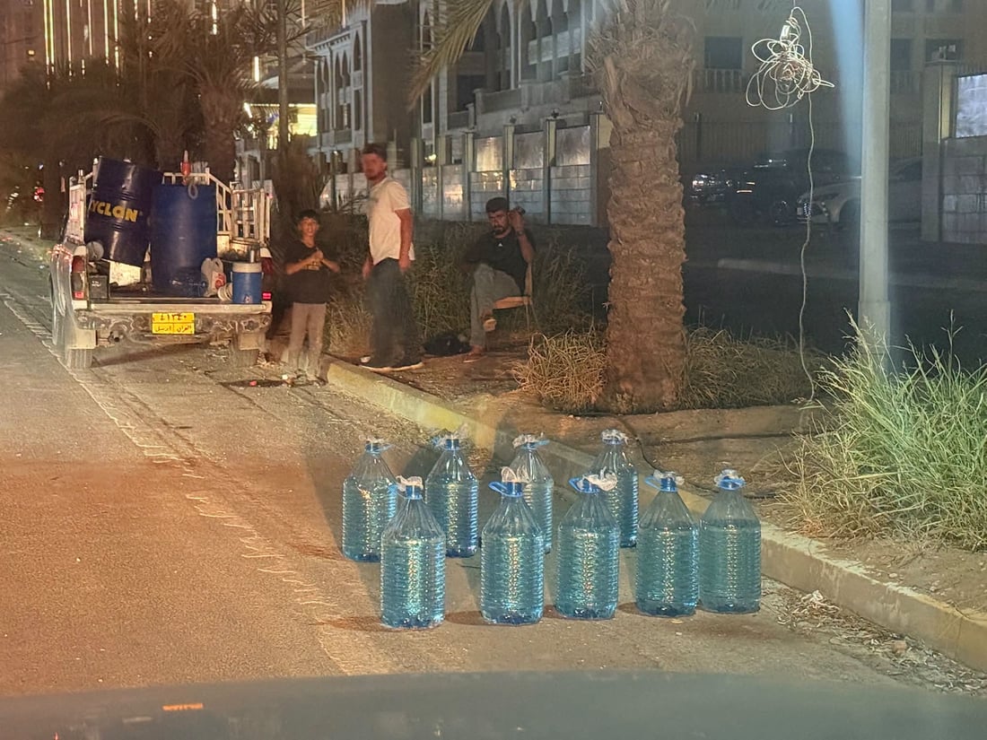 بەنزین فرۆشەکانی سەرجادە لە هەولێر لادەبرێن