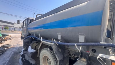 بێ ئاوییه‌كه‌ى ئه‌م چه‌ند رۆژه‌ى هه‌ولێر تانكەری ئاوى گه‌یانده‌ زیاتر له‌ 100 هه‌زار دینار