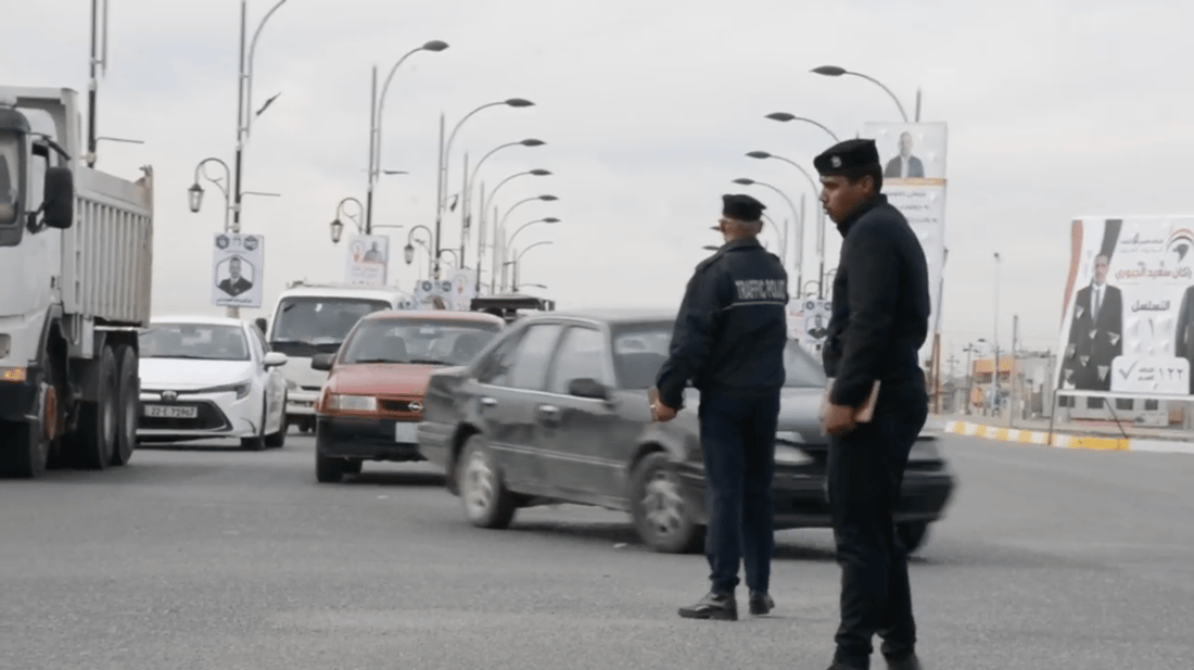 صور: أرتال المسؤولين تضايق عناصر المرور الجدد.. “تنمّر لا يطاق” في كركوك