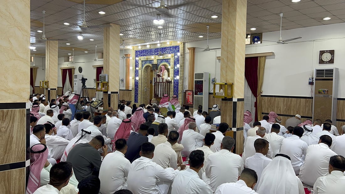 صور من الزبير: صلاة العيد في جامع الرشيدية عقبها فطور جماعي