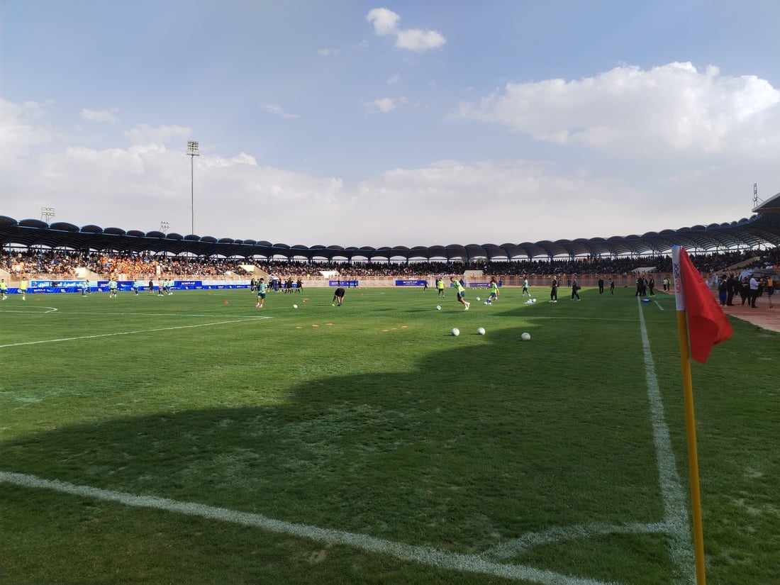 صور: الحلبوسي وكاساس وآلاف الجماهير خلال مباراة انتهت بالتعادل بين الكرمة والزوراء