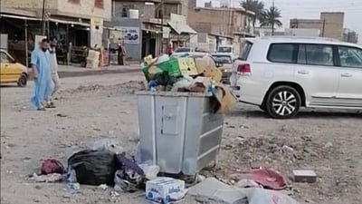 صور: النفايات تتراكم في نهر “السويب” حتى بعد دفنه.. والبلدية تتخلى عن الحاويات