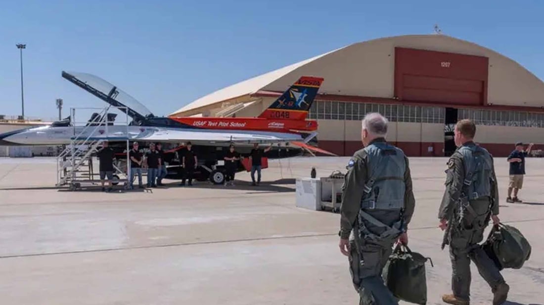 فڕۆکەوانەکان لە خۆتان بترسن