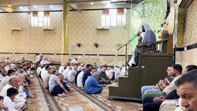 أجواء الفرح عمّت جامع الزهراء البتول في مدينة الصدر.. مشاهد من صلاة العيد