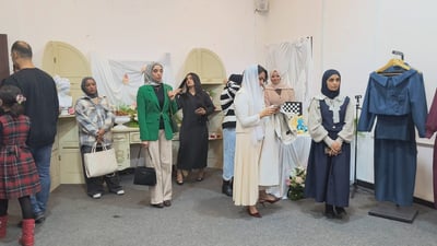 ست “ود” تنشر خبراتها.. تجمع كبير لمصممات أزياء بصراويات