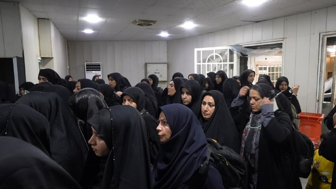 صور: منافذ البصرة تودع زوار الأربعين وحركة الشاحنات عادت لمنفذ الشلامجة