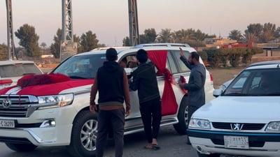 فيديو: حتى العرسان شاركوا بفزعة المشخاب لإنقاذ الشاب غدير.. 65 مليوناً لزراعة كلى