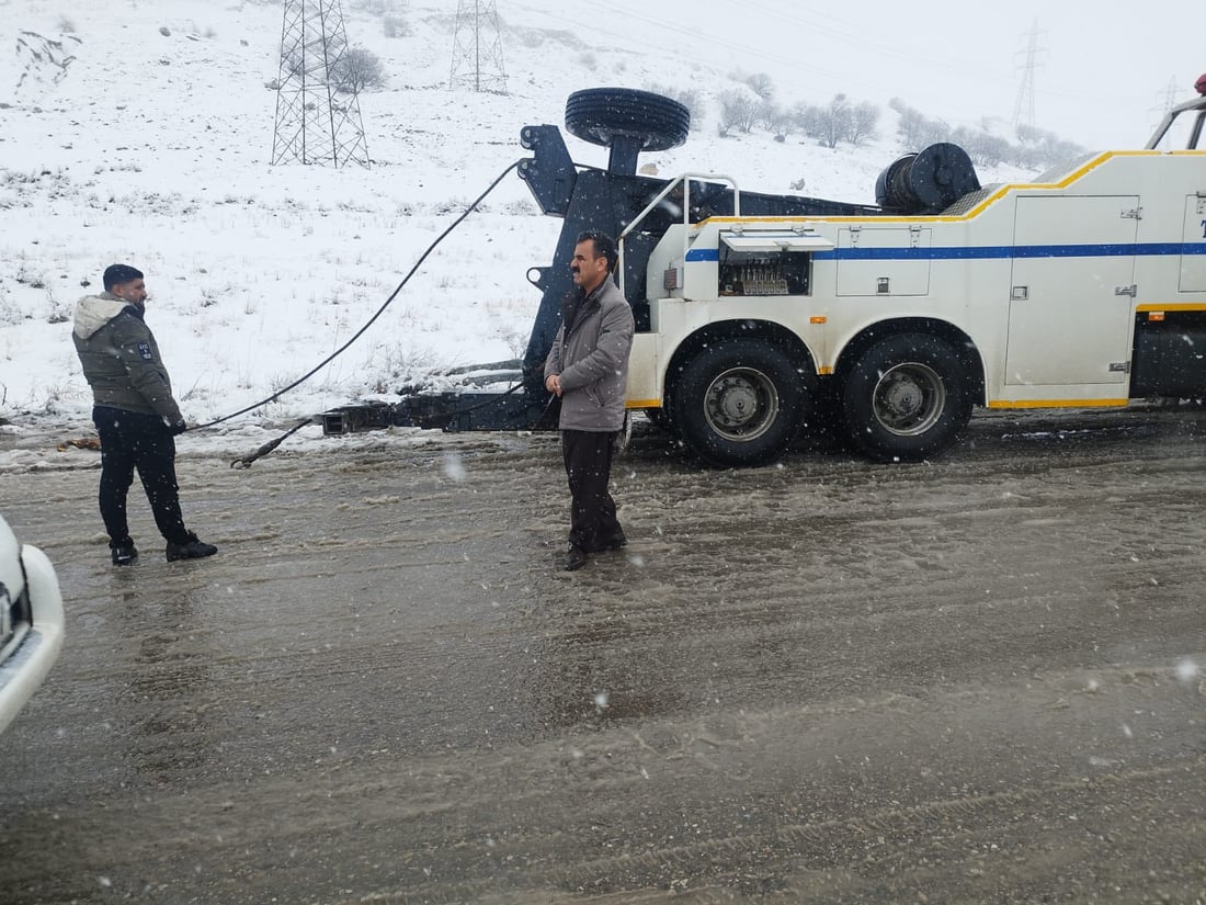 “رێگاکان کراوەن بەڵام تا بۆتان دەکرێ مەچنە دەرەوەی شار”