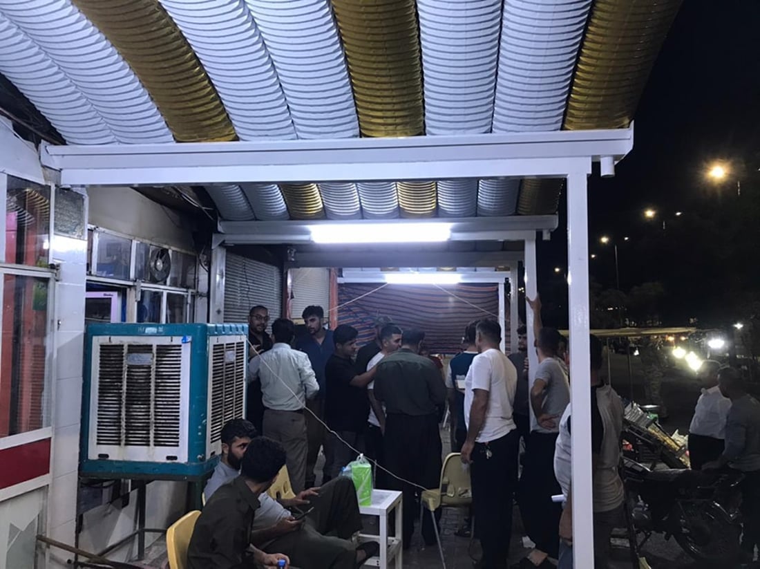 چایچییەک بۆ کەپر دوو داری تەمەن 10 ساڵ دەبرێتەوە