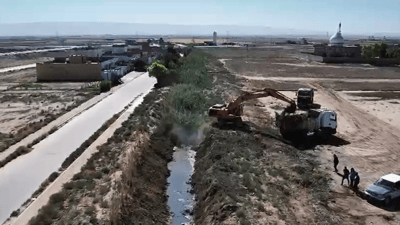 لە دیبەگە 30 گەڵابە زبڵ و خاشاک لەسەر رێڕەوەکانی ئاو لابران