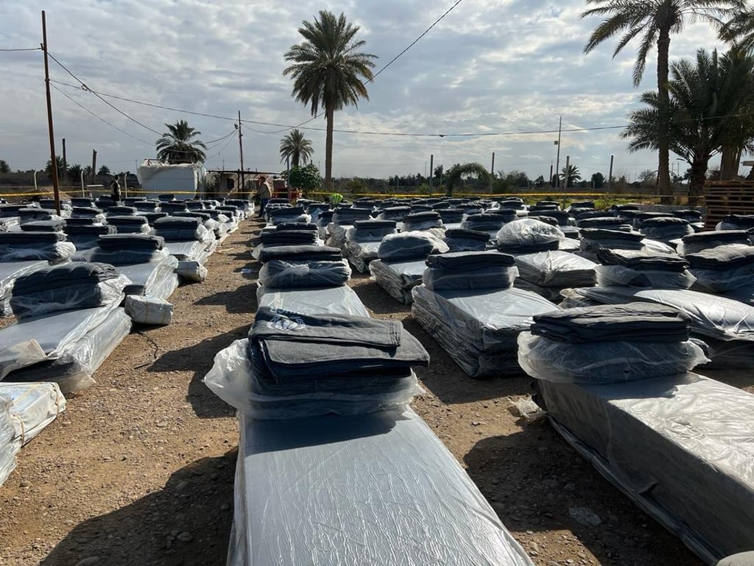 صور: بطانيات وأدوات مطبخ للعوائل النازحة العائدة إلى سيد غريب