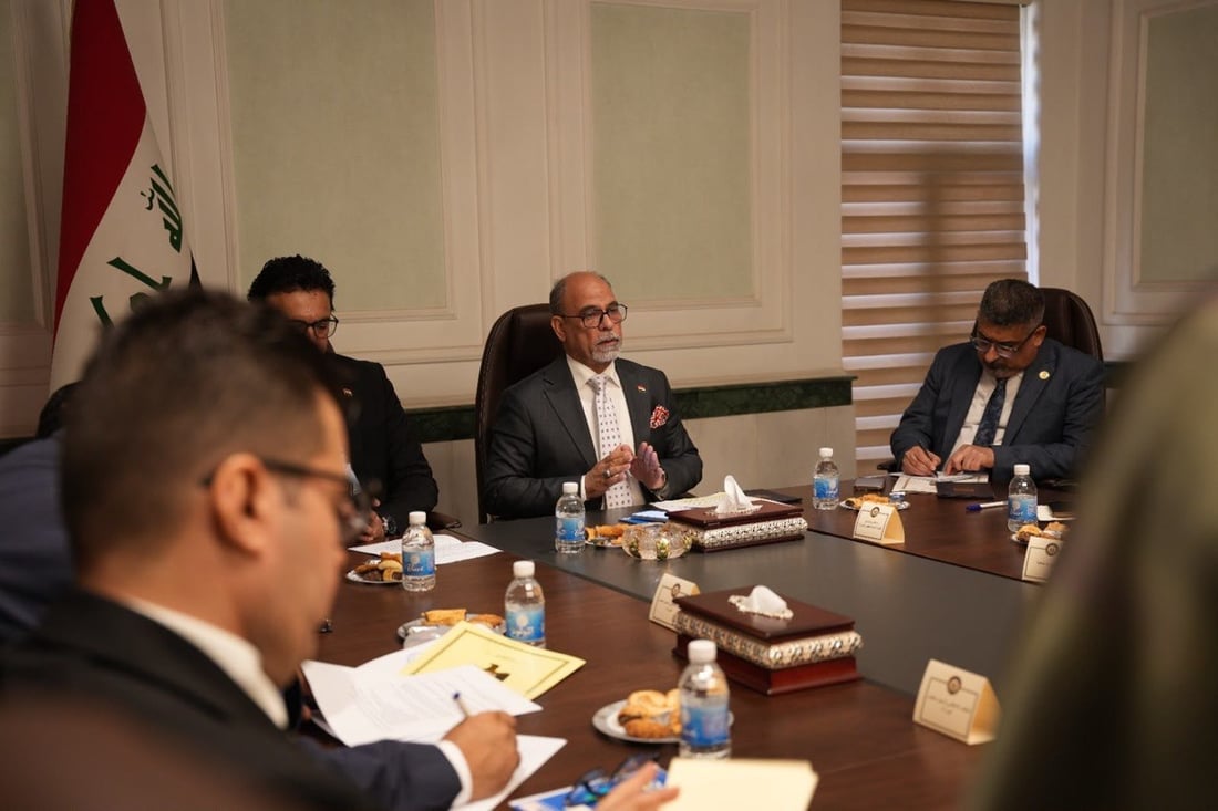 خلية الإعلام الحكومي تباشر مهامها وتؤكد ضرورة توحيد الخطاب الرسمي