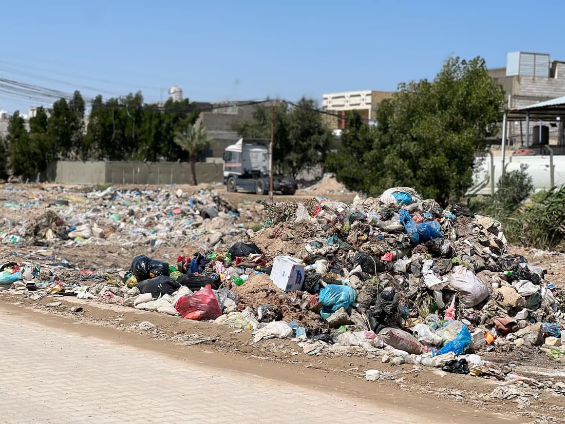 صور: النجف تبتكر خدمات رمضانية جديدة.. شفلات “خيرية” ترفع النفايات طلباً للثواب