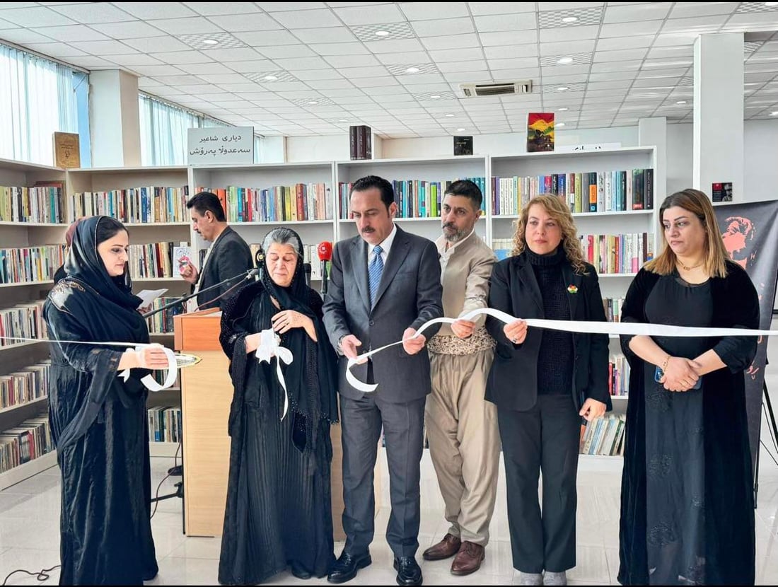 كتێبخانه‌كه‌ى سه‌عدوڵا په‌رۆش پێشكه‌شی كتێبخانه‌ى گشتیى هه‌ولێر كرا