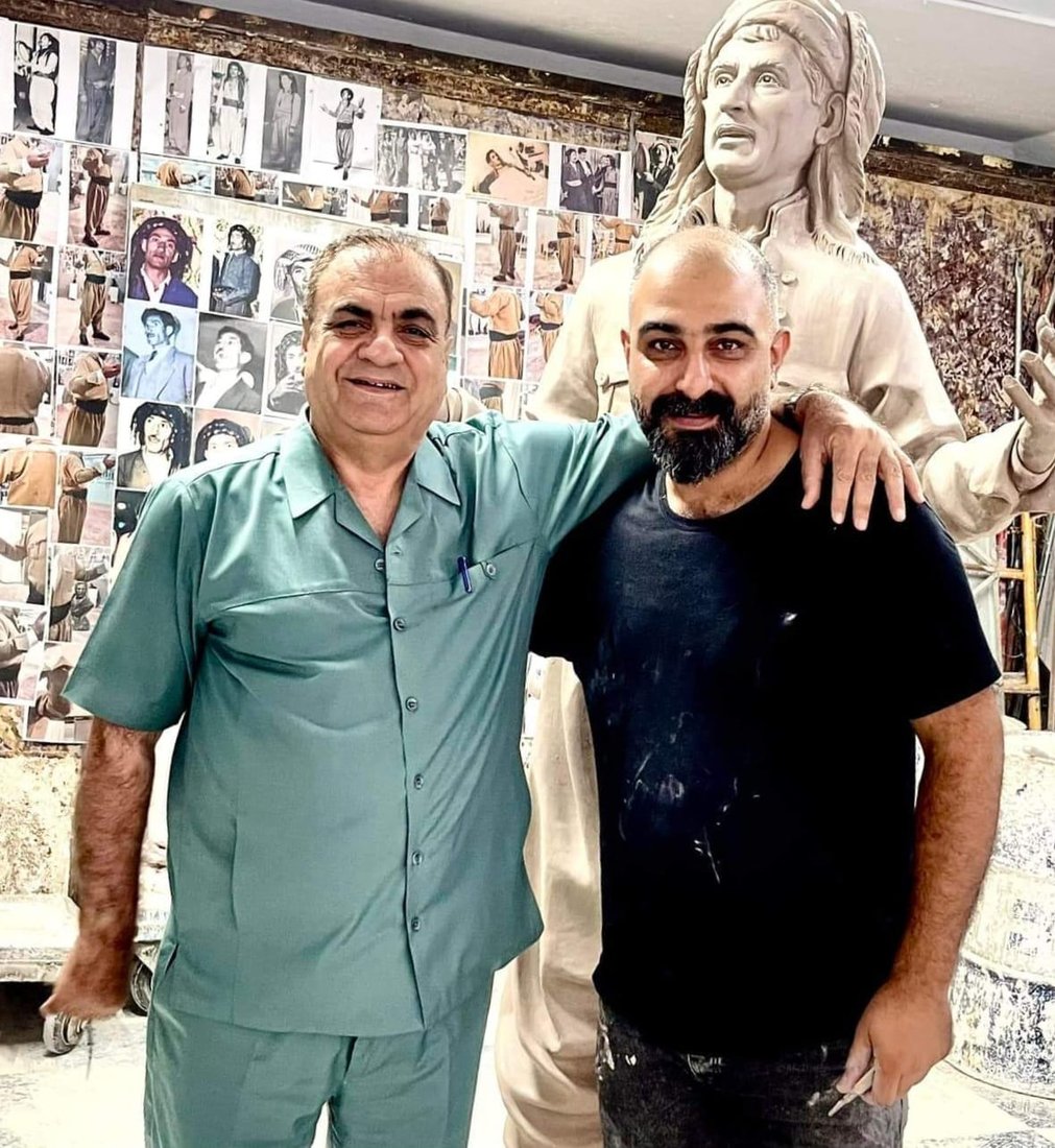 چێنەر؛ پەیکەرەکەی حەسەن زیرەکیش دەنەخشێنێ