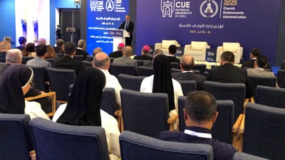 فيديو: 14 طائفة تبحث “أموال الكنيسة” في اجتماع عينكاوة