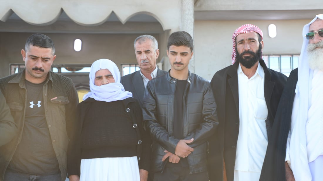 بعد 9 سنوات من اختطافه على يد داعش.. الشاب الإيزيدي روجين حديد يعود إلى سنجار