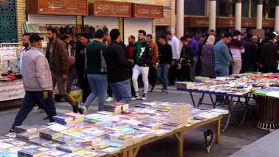 فيديو: قرّاء العراق طلبوا “تجوال” لطفية الدليمي وأغراهم “رجال عاشوا ألف عام”