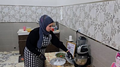 سيدة موصلية تزوجت في سوق الشيوخ وأتقنت المسموطة: تفاجأت بمرق السمك! (فيديو)