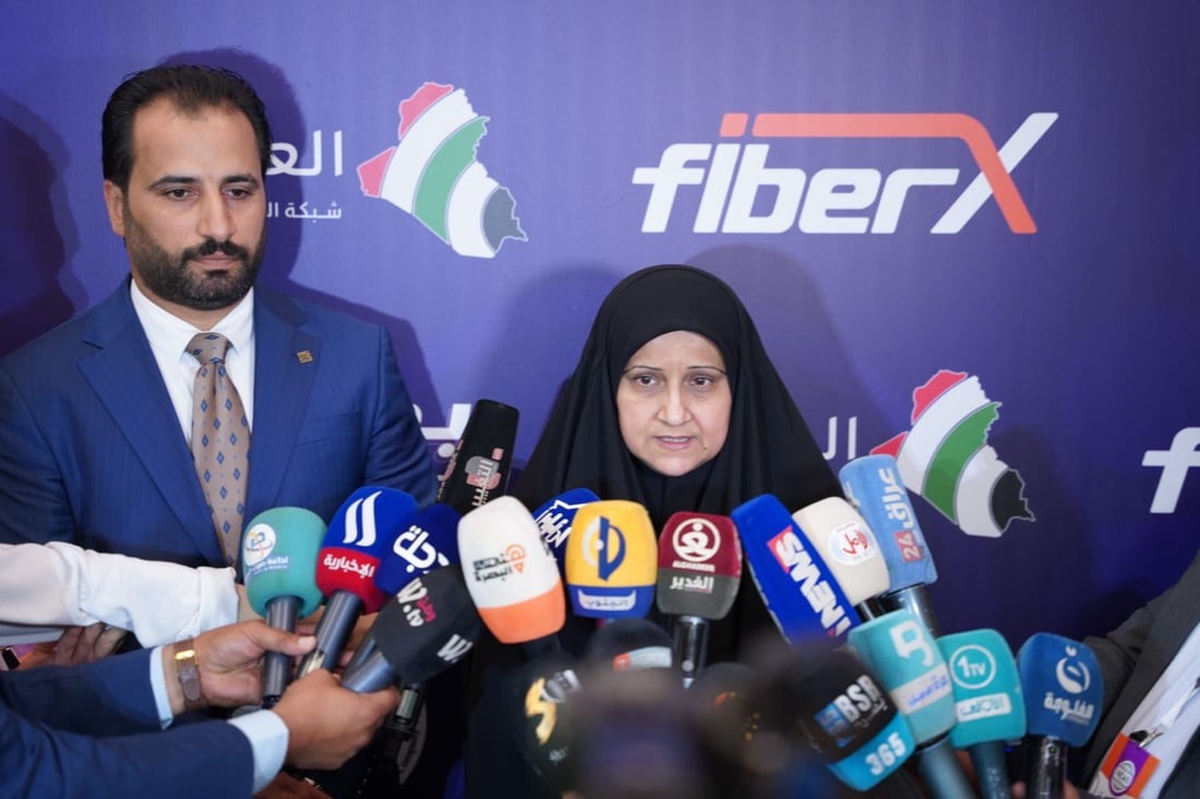 الوزيرة هيام الياسري تفتتح أكبر مشروع للكابل الضوئي في البصرة