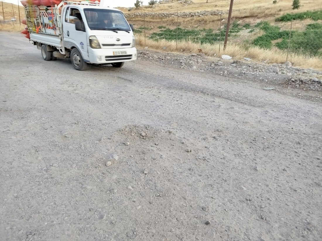 رێگە خۆڵەکەی بالیسان بۆ خەلیفان پڕ لە چاڵە