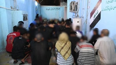 صور: “كبسة” في فنادق الكرادة واعتقال عدد من المطلوبين والمتسولين