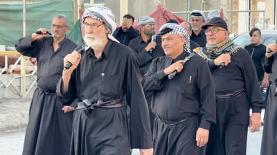 كبار السن ينفصلون عن الشباب.. قرار موكب “شيبة” المشخاب