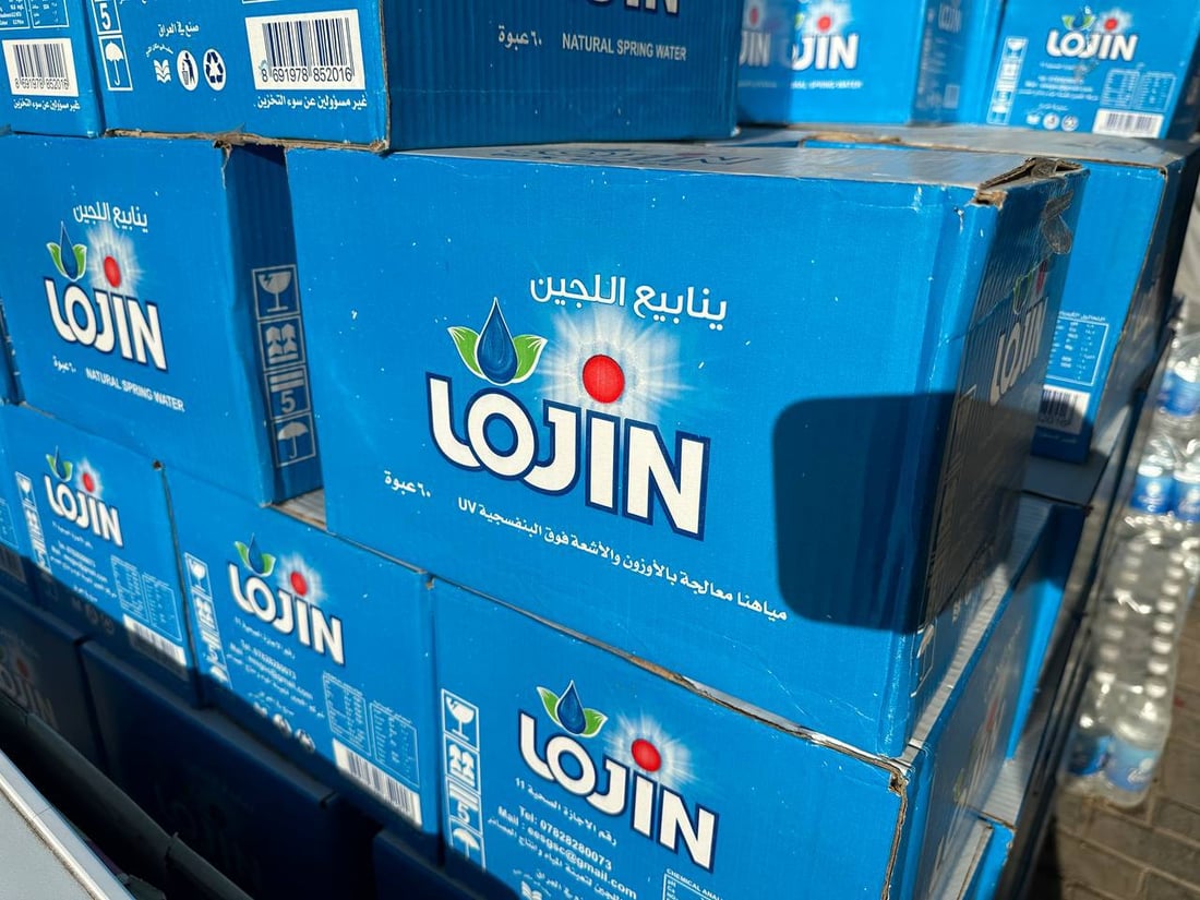 ساعات على دخول محرم.. زيادة الطلب على كاسات الماء في الديوانية ترفع الأسعار