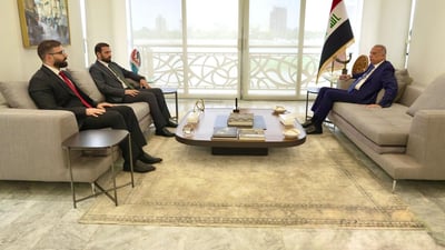 الكاظمي وعزيز الربيعي يناقشان تعثر ملف حصر السلاح وتعزيز السيادة