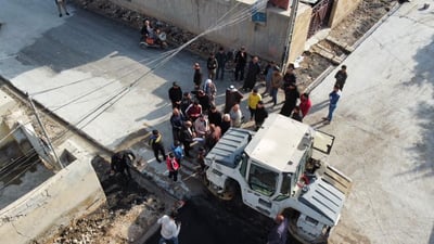 ديالى: حي العبور يستقبل آليات البلدية بالأهازيج و “الهلاهل” (صور)