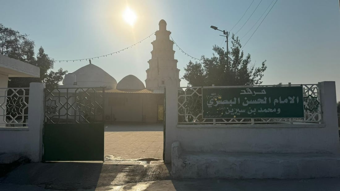 صور من مقبرة الحسن البصري: هنا يرقد الفكر العربي كله.. والزوار من أمريكا والهند