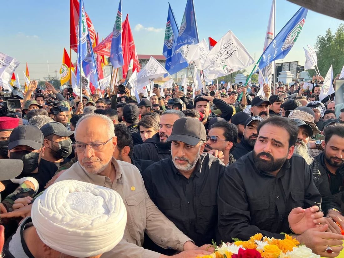 صور: الحشد يشيع “القائد أبو باقر” من أمام مديرية الإعلام