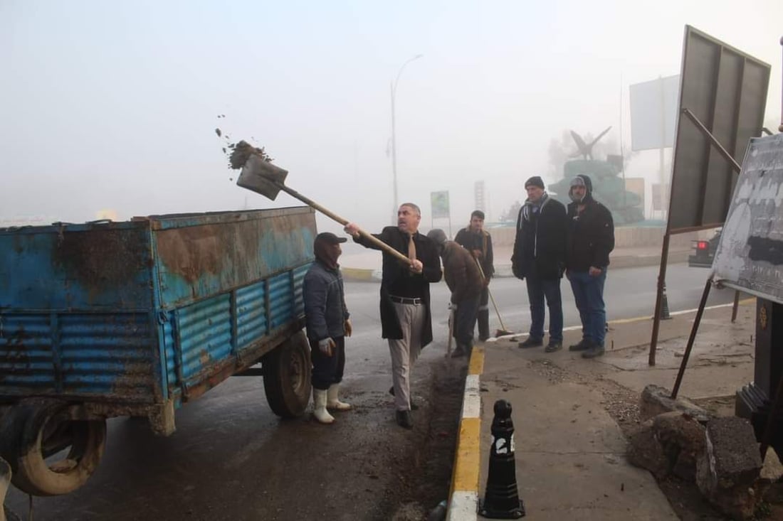 تلعفر: الأهالي والبلدية يطلقون حملة لتنظيف المدينة من الأنقاض (صور)