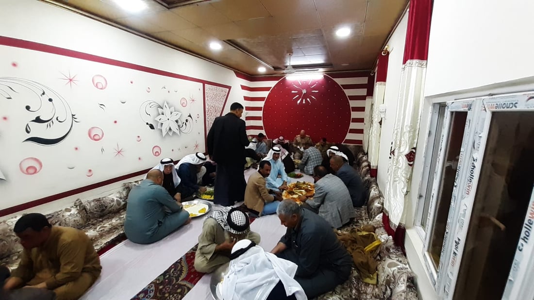 ألبوم مصور من ولائم مضايف الزاب: لحمٌ كثير فرحاً بولادات المواشي والربيع