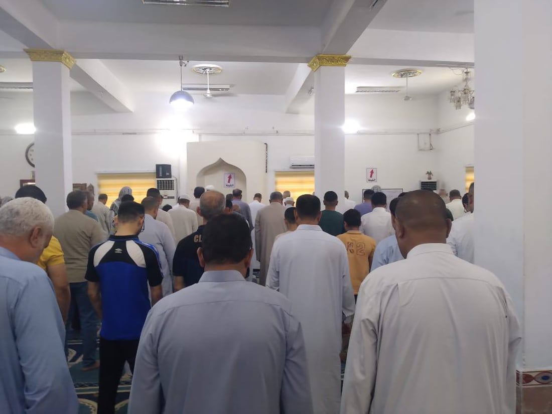 صور من صلاة العيد في مسجد الإمام الحسن بالعمارة.. فرصة للعطاء وصلة الرحم
