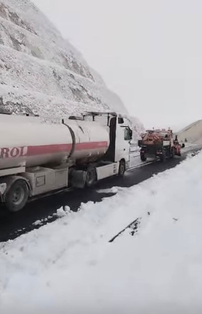 “سەرجەم رێگاکانی پارێزگای هەولێر بەستوویانە”