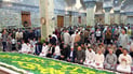 ضباط كبار صلوا العيد في سامراء.. لقطات من أجواء الإمامين العسكريين