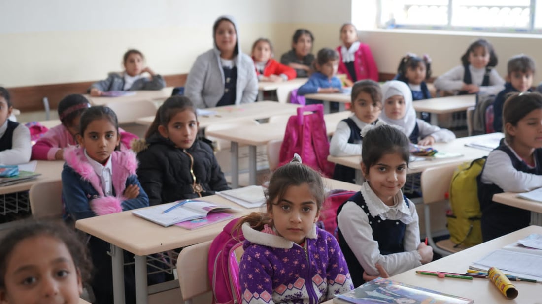 كركوك تدشن 8 مدارس بنيت على نفقتها.. وتتحدث عن نقص الكوادر التربوية (صور)