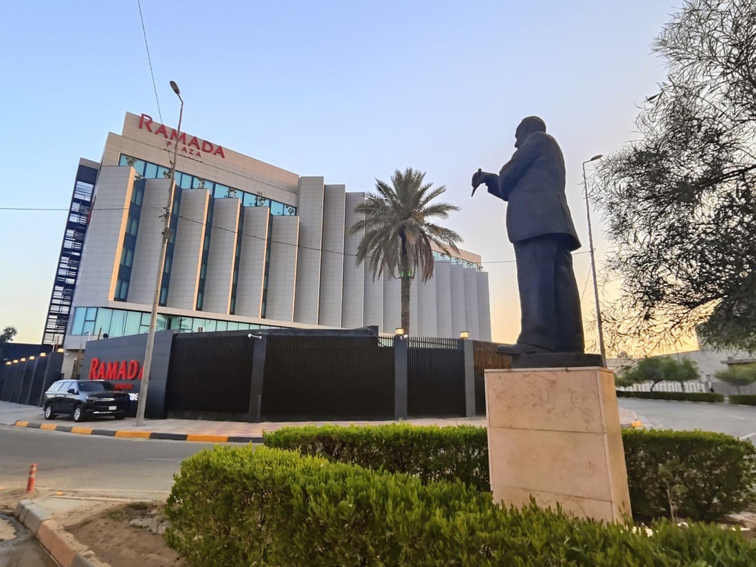 السوداني يفتتح فندق رامادا بلازا السياحي في الموصل