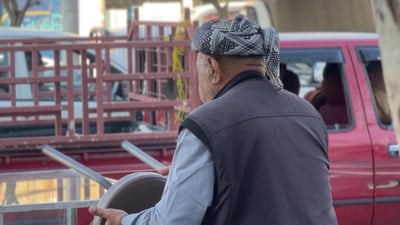 سەرچاوەی بژێوی خێزانێکی پێنج کەسی تەنیا عارەبانەیەکی بچوکە