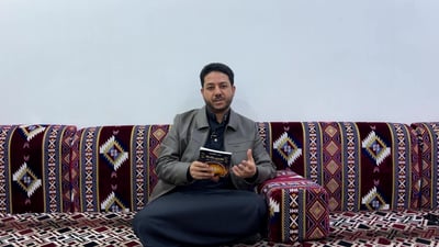 آدمن صفحة برشلونة نيوز إمام مسجد عراقي يتابعه 5 ملايين