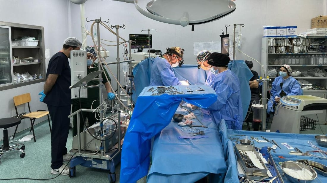 تیمێکی پزیشیکی ئیتاڵیا لە دهۆکن و 10 نەشتەرگەرییان بۆ منداڵان ئەنجامدا