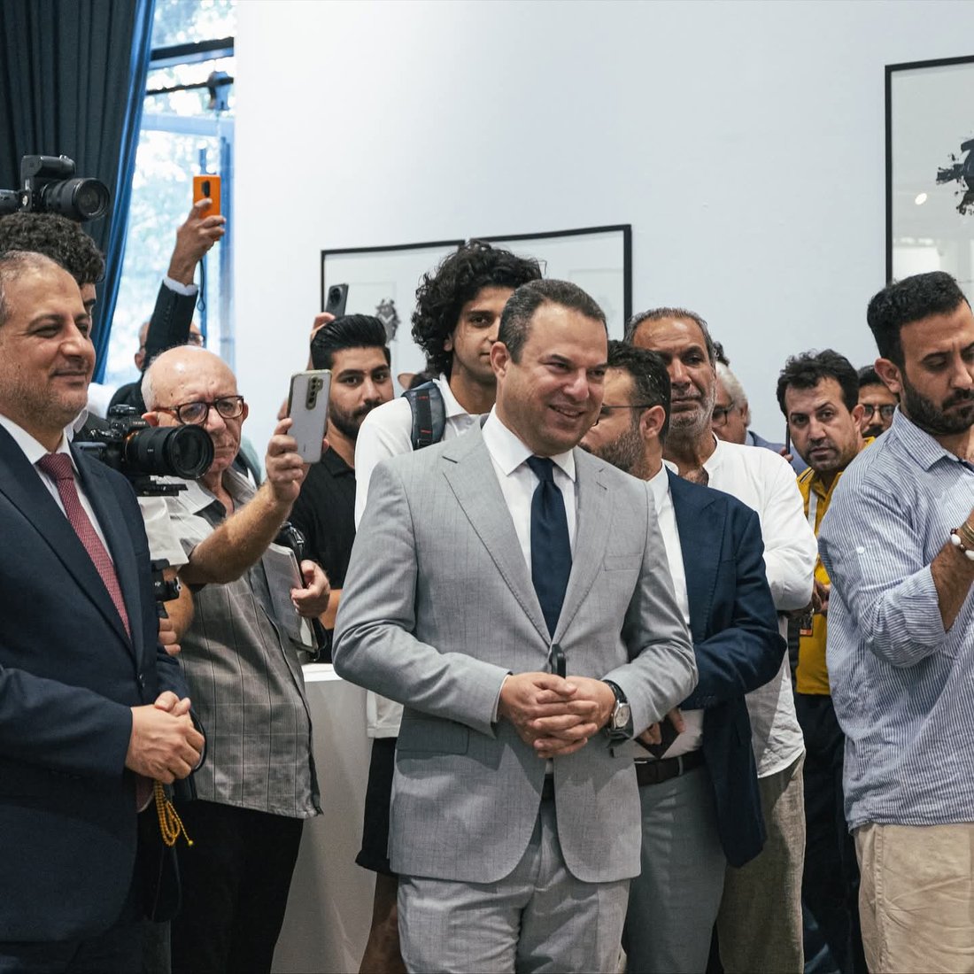 بعد 3 عقود من الغياب.. أحمد البحراني يوقظ الزمن بمعرض تشكيلي في الكرادة