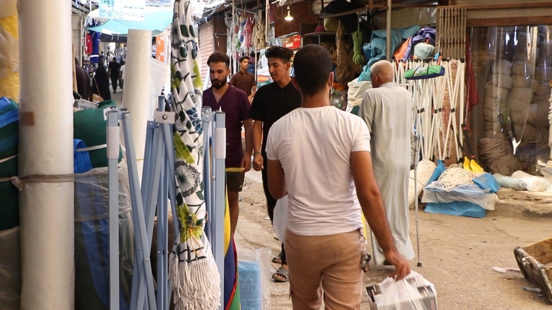 فيديو: شباك الصيد وحبال السفن وسوقها الكبير في “داكير” البصرة