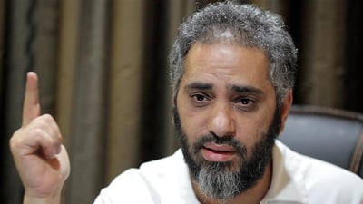 لبنان يبرئ فضل شاكر من جريمة قتل مسؤول لكن تنتظره محكمة عسكرية