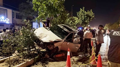 ئۆتۆمبێلێک خۆیکرد بەناو لایەنگرانی حکومەت؛ چوار کەس گیانیان لەدەستدا