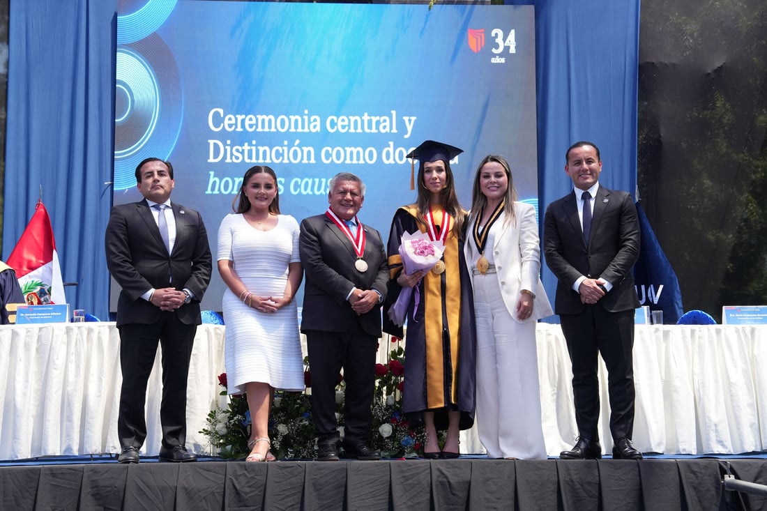 زانكۆیه‌كى وڵاتی پیرۆ دکتۆرای فەخری بەخشییە نادیە موراد